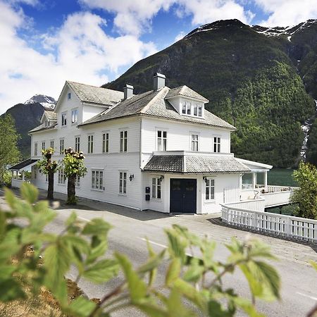 Fjaerland Fjordstove Hotell - Huseby Hotelldrift As Exteriör bild